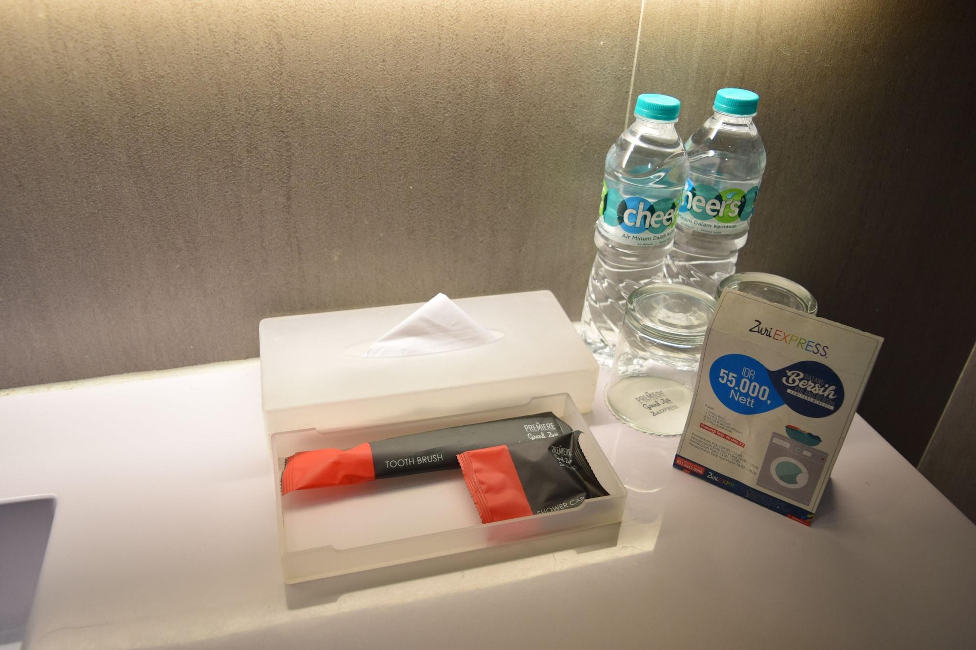 Zuri Express Mangga Dua Hotell Jakarta Exteriör bild