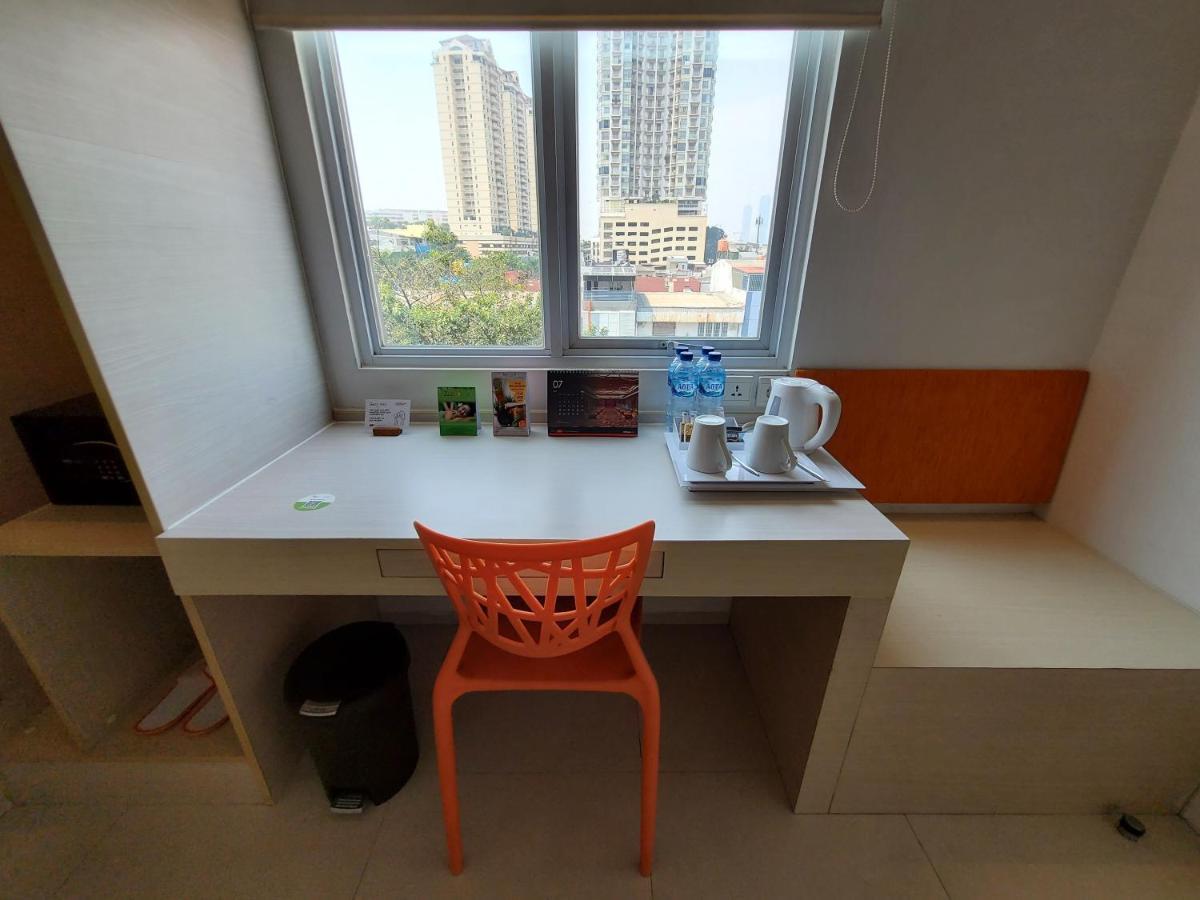 Zuri Express Mangga Dua Hotell Jakarta Exteriör bild
