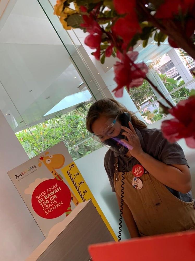 Zuri Express Mangga Dua Hotell Jakarta Exteriör bild
