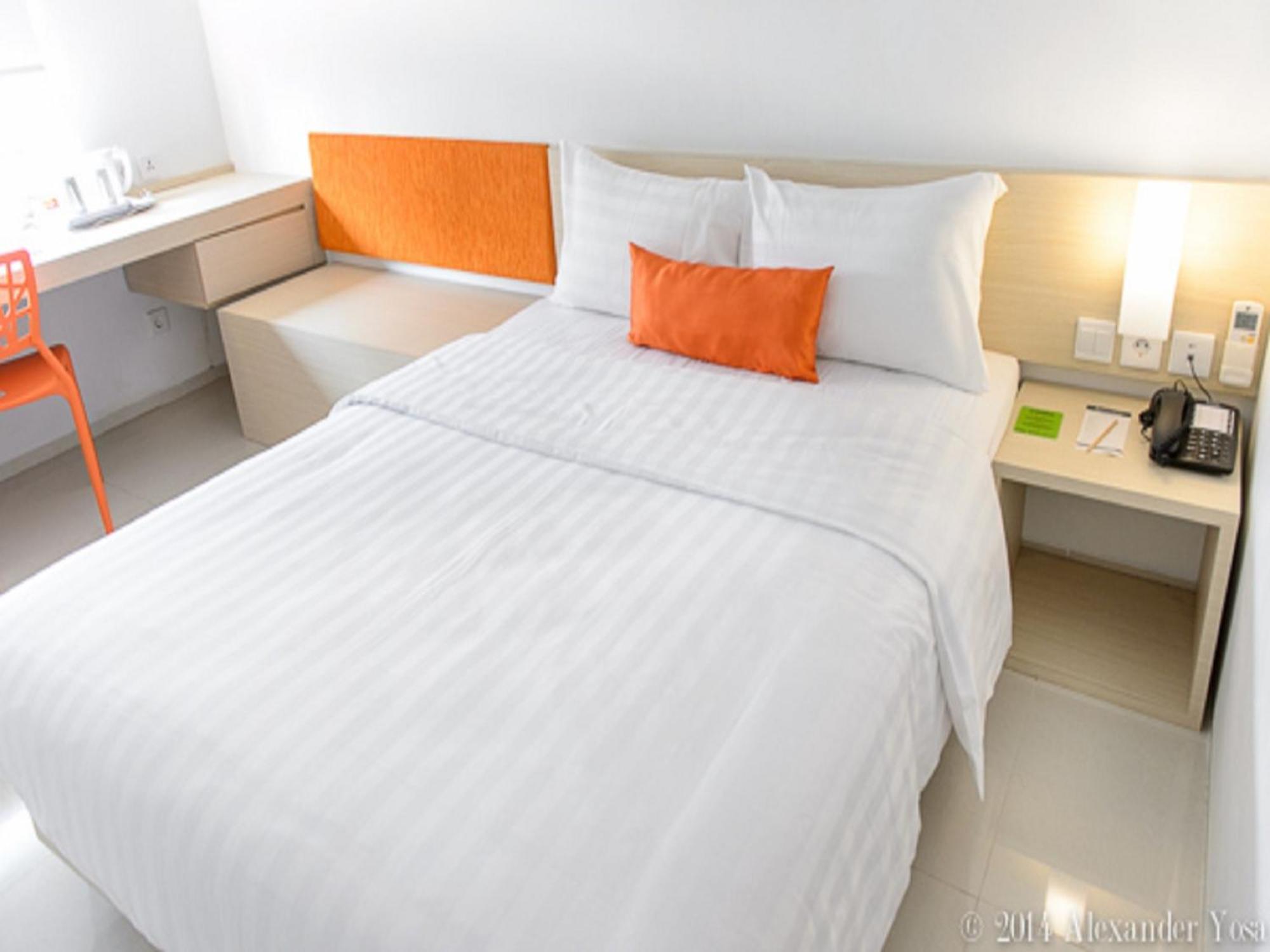 Zuri Express Mangga Dua Hotell Jakarta Rum bild